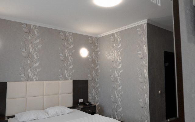 Marton Oka Hotel