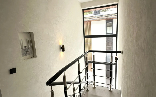 Izumrud 2 Villa