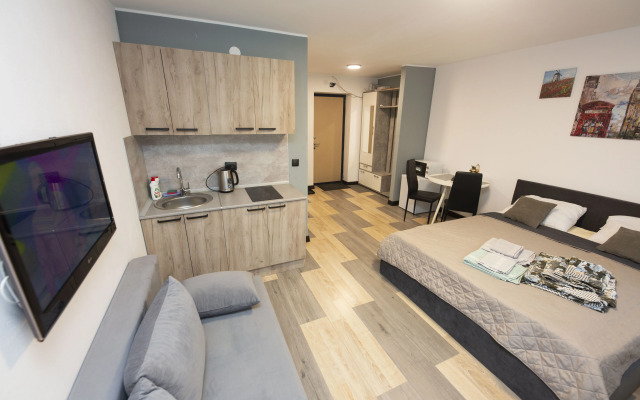 Po ulitse Melnikayte, 83 Flat