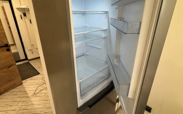 1-ya Vostochnaya Flat