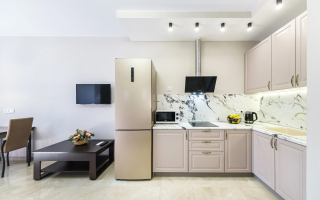 Luxury v Tsentre Sochi Flat
