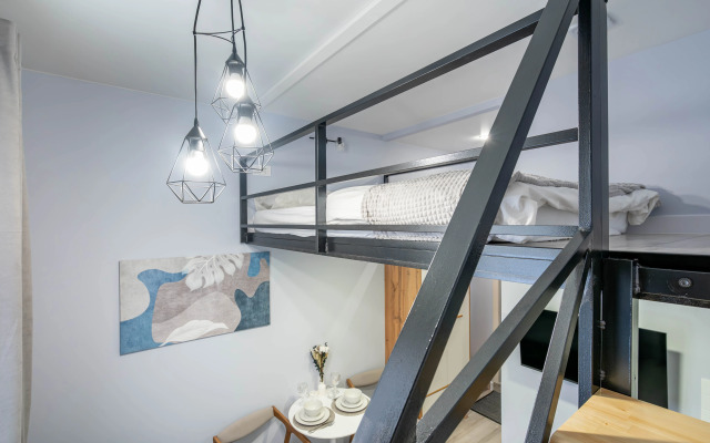 Квартира Светлая студия в центре Петербурга