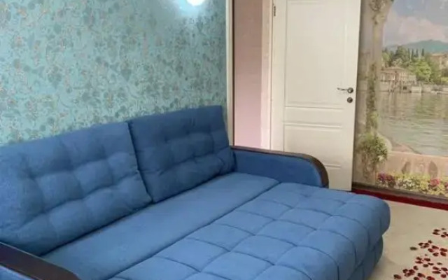 Na Chaykovskogo 6 Flat