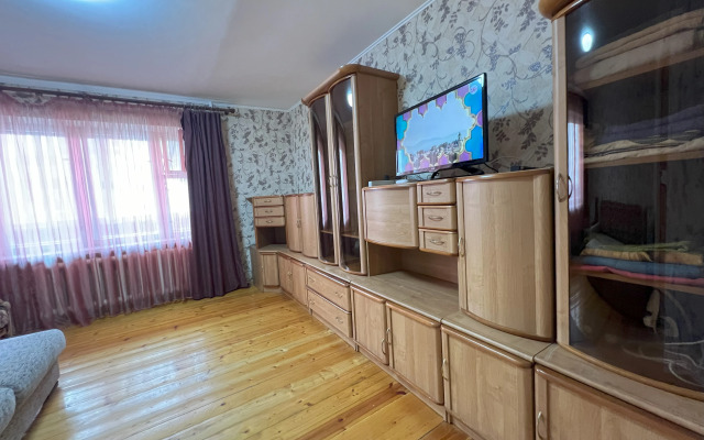 Na Ulitse Sovetskaya 17 V Elitnom Dome Flat