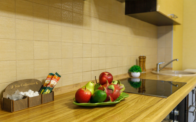 Апартаменты на Революционной 4