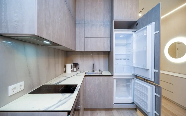 9 Krymskiy Mamayka Apartment