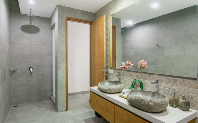 Kobe Villa