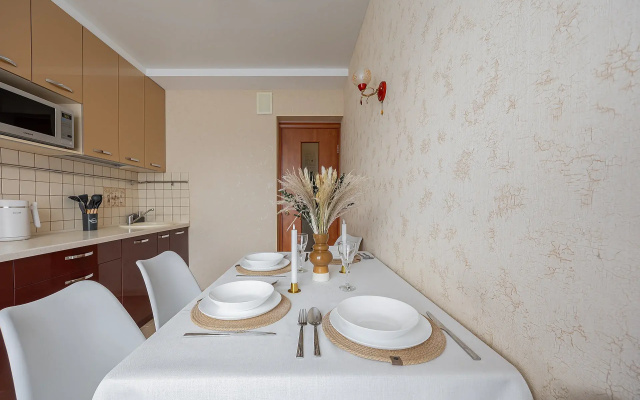 Apartamenty trehkomnatnye v 4km ot Kremla Sova-Dom