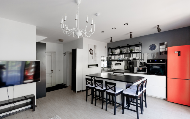 Частный Дом напротив казино с личной парковкой