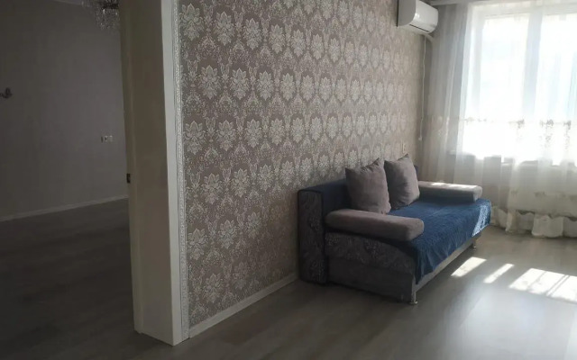Naprotiv Brosko Moll Flat