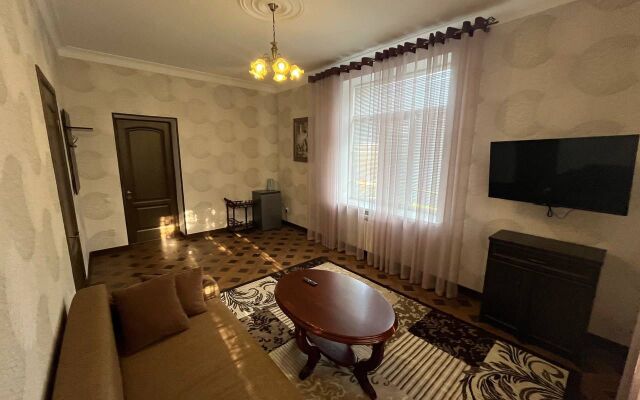 Гостевой дом Retro Hall