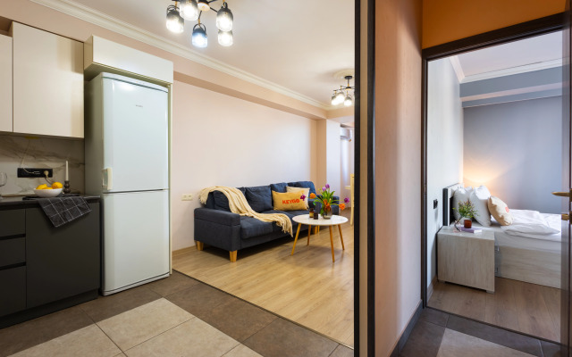 KeyGo #0015, 2 Bedroom, Balcony, City Center Apartments