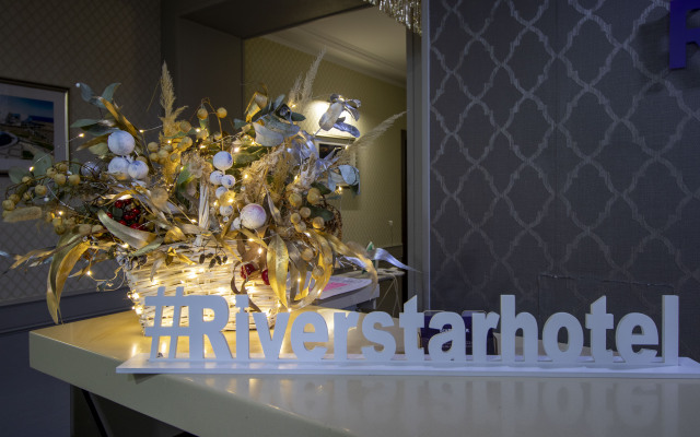 River Star Hotel
