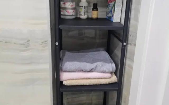 Квартира Уютная студия с балконом и бассейном во дворе