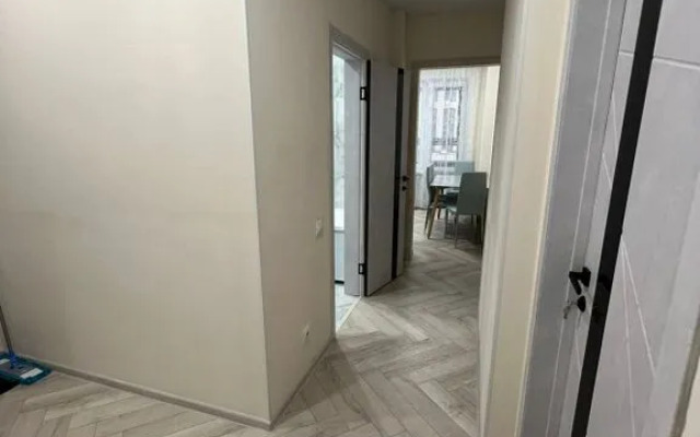 Квартира 2-комнатная квартира на улице Александра Курынова 4