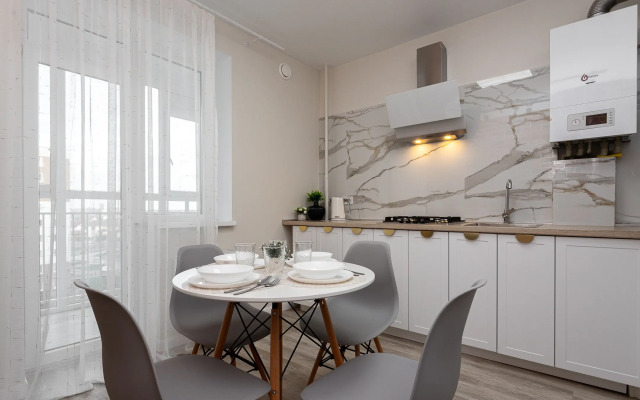 Apartwhite Flat