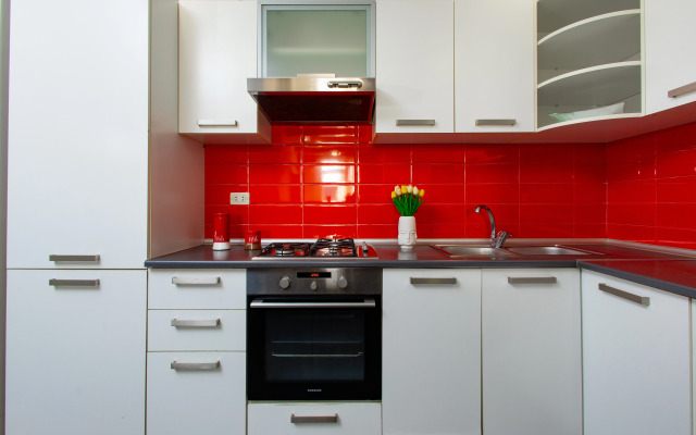 2-K v Novostroyke, Ulitsa In Yerevantsu, Hh399 Flat