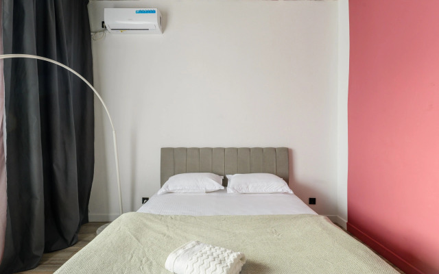 Ryadom s Arbatom i Megoy Flat