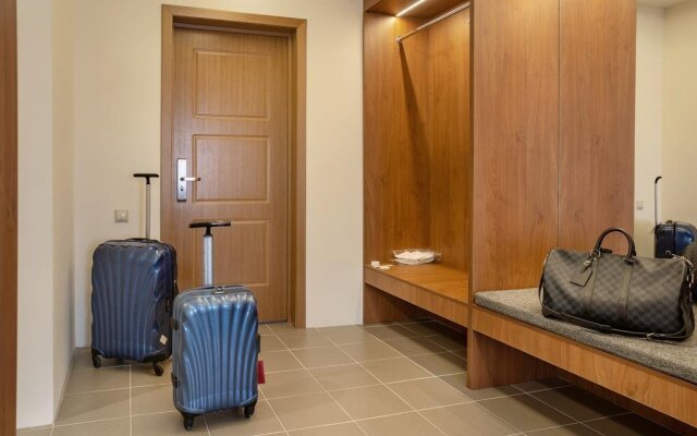 Shato Volgo Hotel