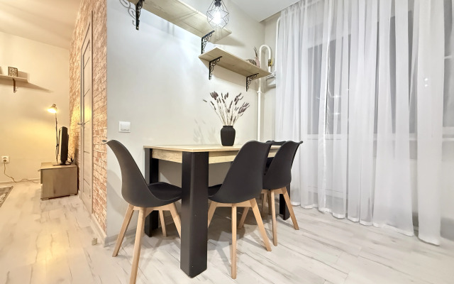 Квартира КакДома Евро Березовый 7-48