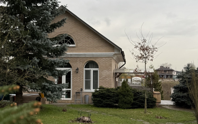 Вилла на реке
