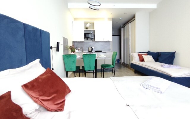 Novye U Metro Dlya 3 gostey Apartments
