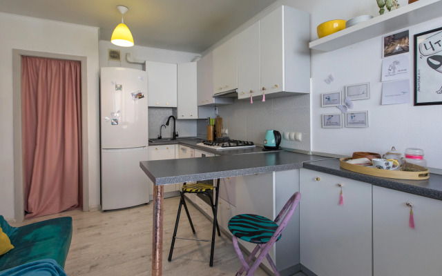 Khudozhnitsy V Zelenogradske Flat