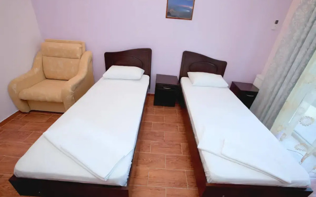 Aleksandros Guest House