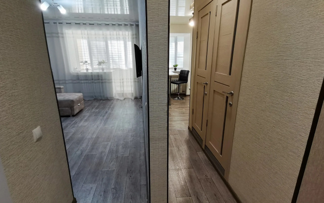 Апартаменты Сутки как дома на Сафьяновых 22