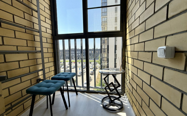 V ZHK Vidnyj Solnce Vstayot k Obedu Apartments
