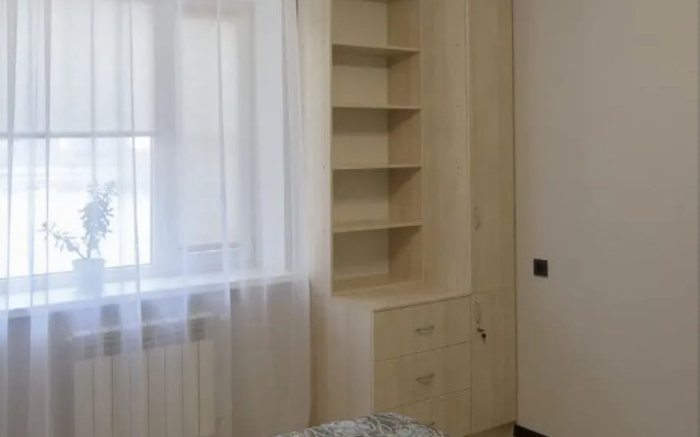Na Ulitse Rogozhnikova 13 Apartments