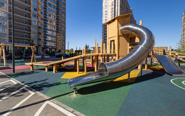 2 Nochi Na Ulitse Imeni Machugi 166b/1 Flat