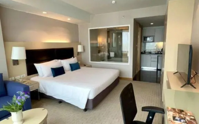 Sora Resort & Suites Sukhumvit – Guest Rooms – Bangkok