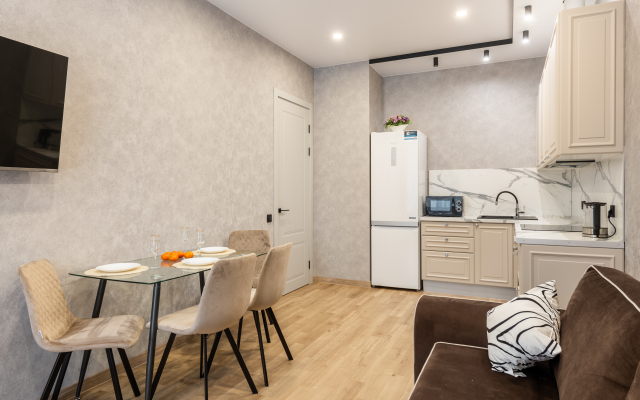 Jane-Apart Big Company Apartments