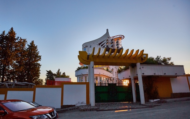 Deesa Hotel