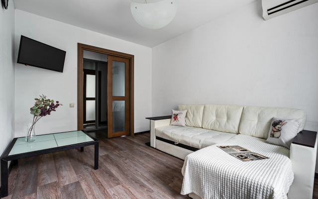 MaxRealty24 Ukrainskiy Bulvar Apartments