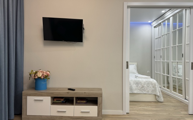 Flower Room Flat