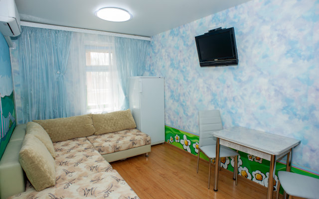 Apartamenty S Dzhakuzi I Vidom Na Park