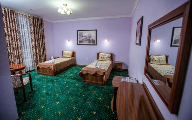 Qibla Tozabog Hotel