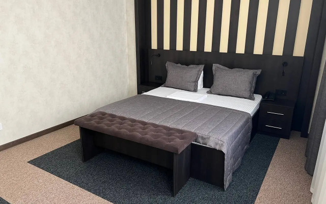 Meridian Hotel