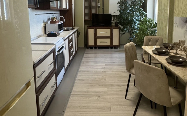 Квартира Уютная 2-х комнатная квартира с видом на Затон