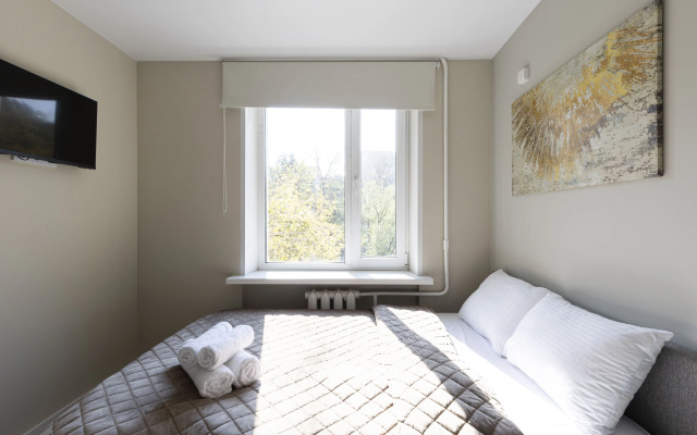 Chernomorskiy 4 Apartments