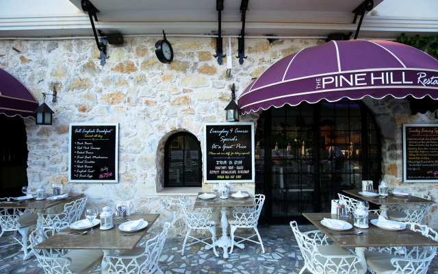 The Pinehill Hotel&Suıtes Guest house