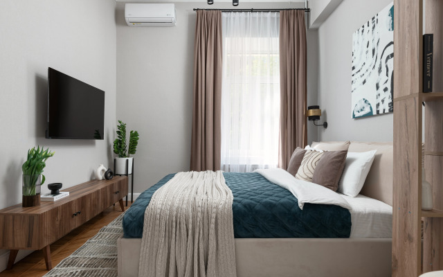 Квартира GM Apartments Четырехкомнатные с двумя санузлами