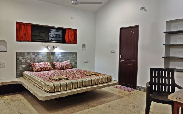 Rudraksh Retreat Guest House