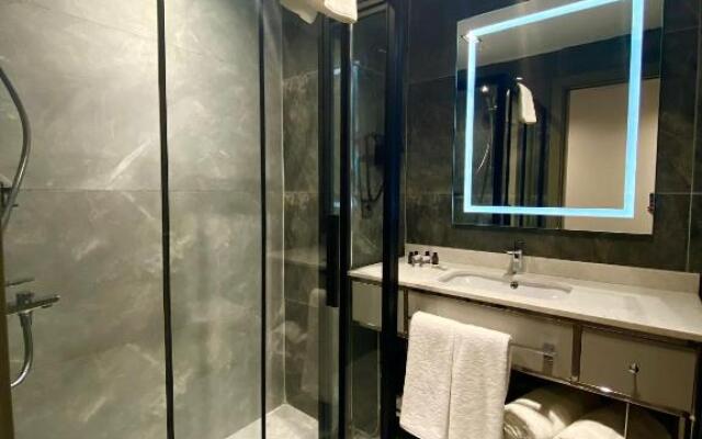 Alice Hotel Antalya