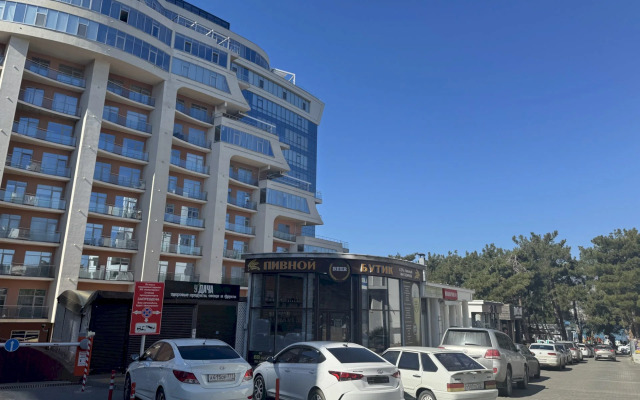 276 prostornaya u morya s balkonom Flat