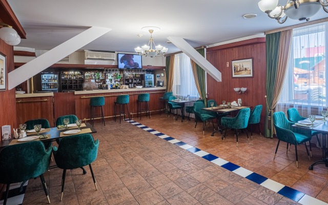 Saratovskaya Hotel