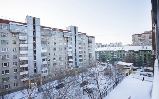 Апартаменты Этажидейли на Ильича с балконом