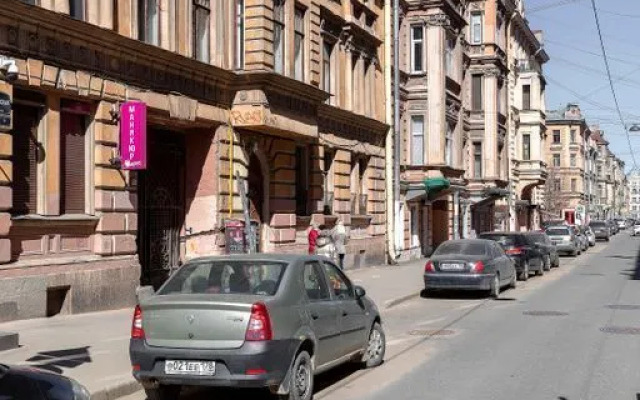 Квартира 3-комнатная в Самом Сердце Санкт-Петербурга